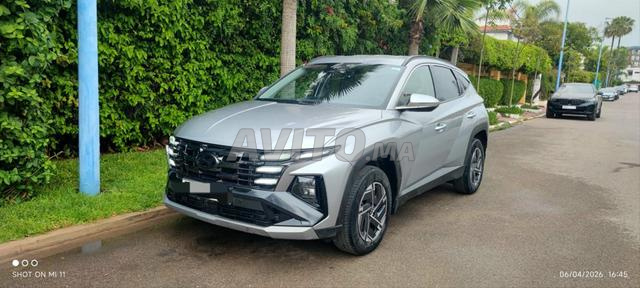 Tucson hybride automatique excellent état