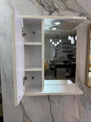 مرآة للحمام - 2