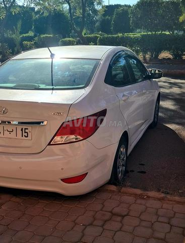 voiture hyundai accent automatique modèle 01/2020 - 2