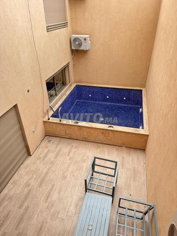 Duplex 250m2 4 chambres avec piscine et terrasse