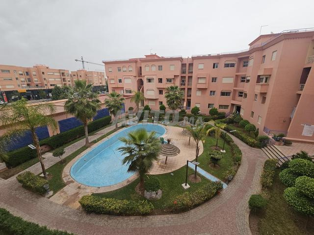 Superbe appartement vide résidence piscine