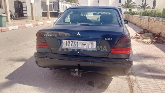 سيارة للبيع 2000 ديزل 2004 جيدة مطورة CDI - 2