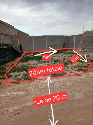 Excellent terrain constructible de 208 mètres carrés