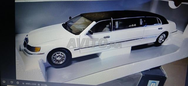 سيارة كلاسيكية 1/18 - 2