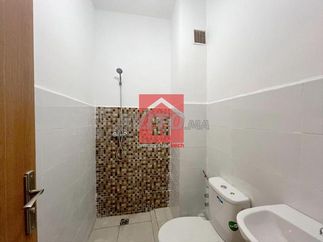 Appartement à louer presque neuf  avec balcon - image 5