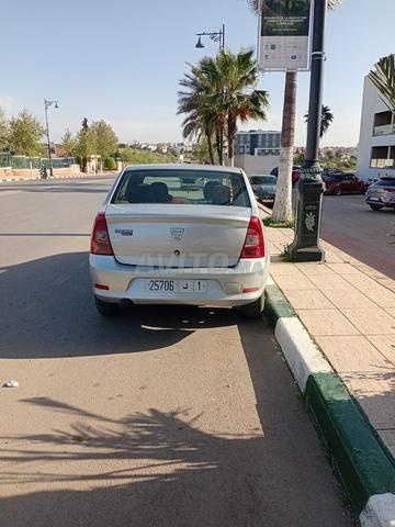 Dacia Logan Essence Manuelle 2010 à Meknès - 2