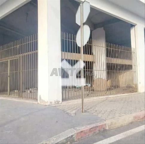 182172-Local à louer à 40000DH à Casablanca Finance