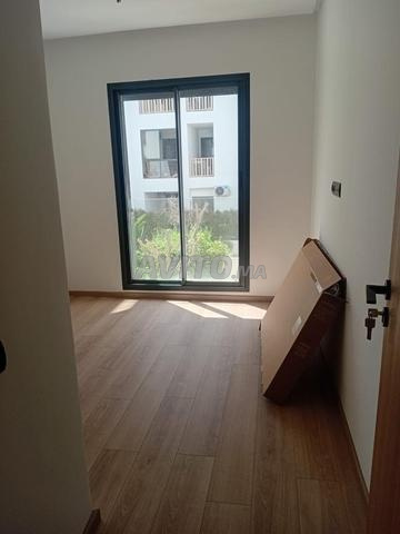 Appt 2 ch salon meublé neuf en location 7000 dh