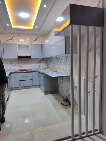 نجار محترف لصناعة المطابخ العصرية بجودة عالية - 2