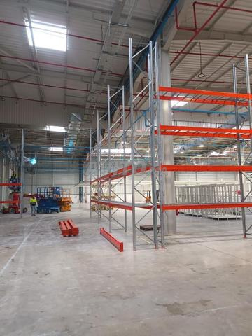 رفوف ثقيلة - تخزين صناعي قوي