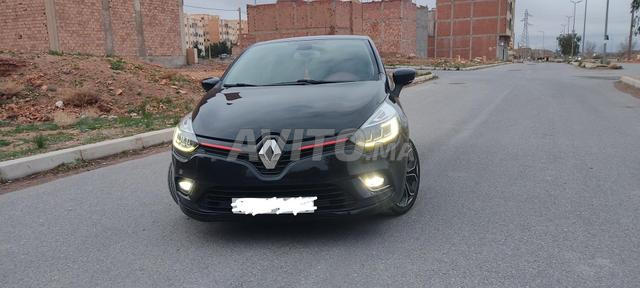 Renault Clio Diesel intense 2019 à Oujda