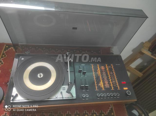 مشغل أسطوانات راديو ماركة Dual ألمانية - 2