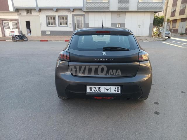 Peugeot 208 essence - 2