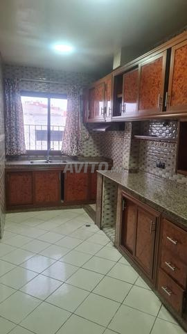 شقة جميلة معروضة للبيع عين بورجة