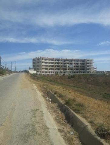 أرض محفظة للبيع بالقرب من البحر أصيلة - 2