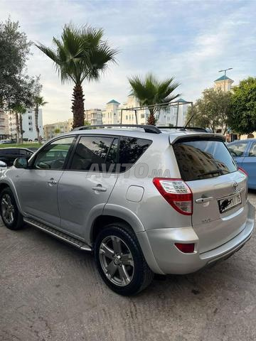 تويوتا راف فور ديزل أوتوماتيك 2010 في تطوان - 2