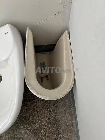 2 Lavabo Roca comme neuf, miroirs et mélangeurs Zoom - 2