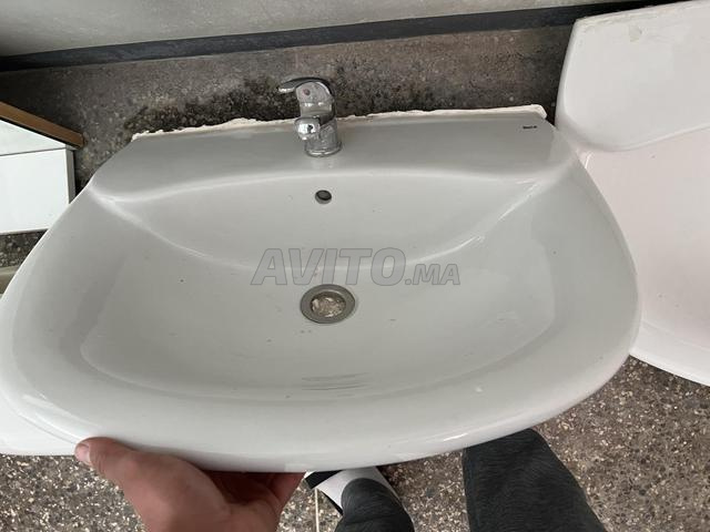 2 Lavabo Roca comme neuf robinet cache