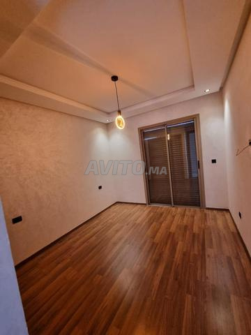 شقة جديدة جميلة للإيجار