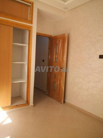 Bel appartement vide à louer longue durée Hay Mohammadi - image 4