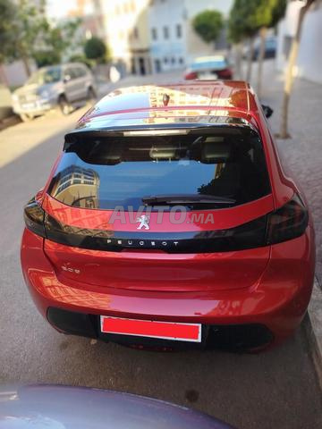 Peugeot 208 automatique - 2