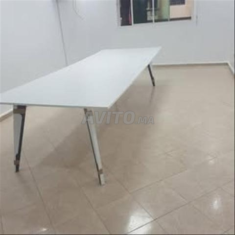 طاولة اجتماعات للمكتب – بحالة جيدة - 2