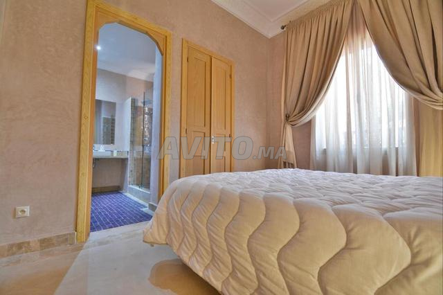 Magnifique 2 chambres en RDJ avec vue piscine