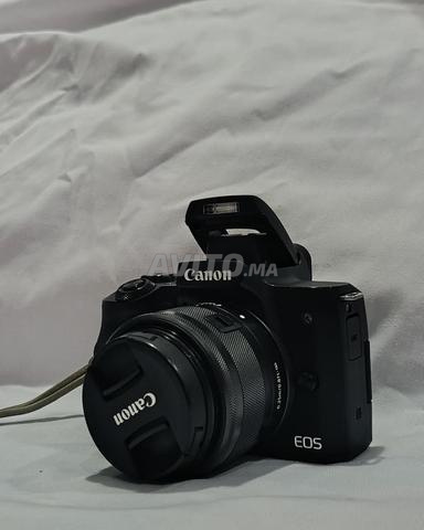 Canon M50 avec objectif 15-45mm et 55-200mm