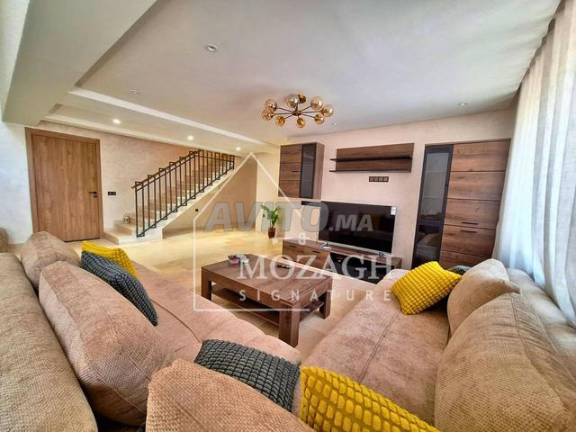 دوبلكس رائع وعصري مفروش في فيكتور هوغو