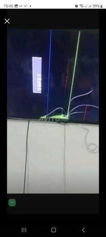 TV Samsung 40 pouces écran cassé TV à réparer