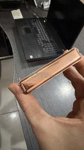 Motorola Razr 40 Ultra - 2