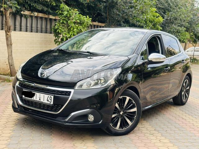Peugeot 208 Diesel Manuelle 2020 à Casablanca - 2
