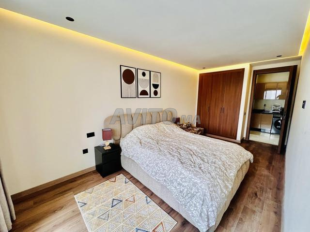 استوديو مفروش جديد للإيجار بدون إطلالة على الجيران في بالمييه