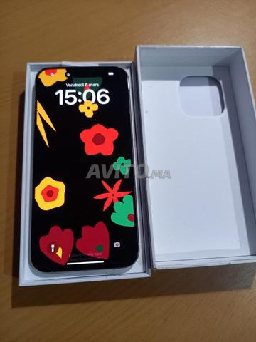 iPhone 15 Pro Max Esim