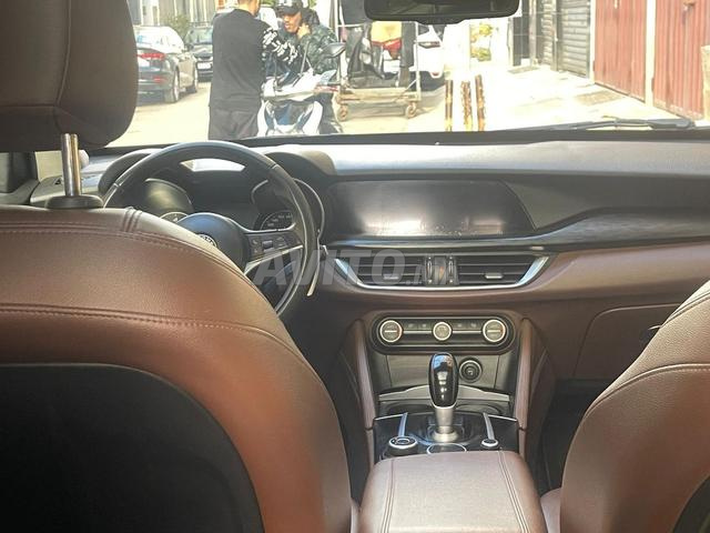 Je vends Alfa Romeo - 2