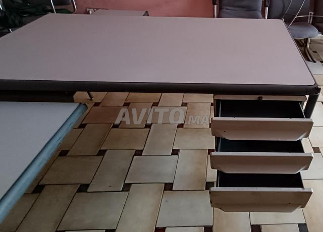 مكتب معدني احترافي مع وحدة رجوع وأدراج - 2