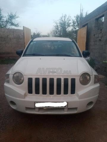 سيارة جيب كومباس