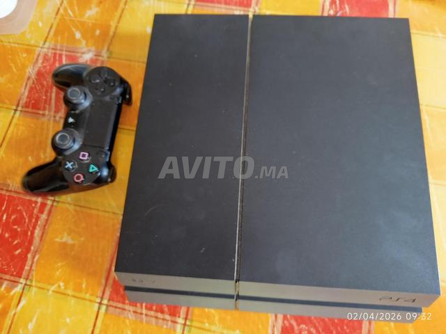 بلاي ستيشن 4 بسعة 1 تيرابايت متصل بالإنترنت - 2