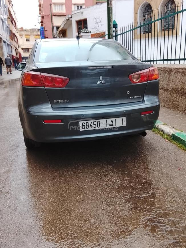 tres belle voiture très bien entretenue 