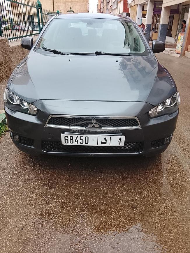 tres belle voiture très bien entretenue 