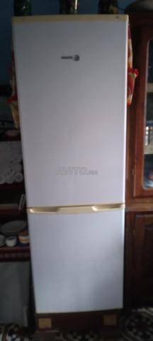 بيع ثلاجة كبيرة