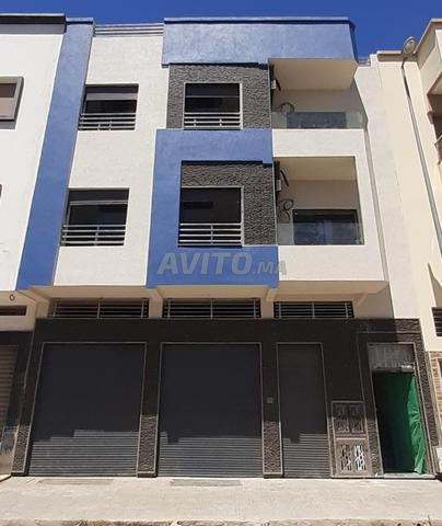 محل للبيع 61م بالإضافة إلى قبو 77م - 2