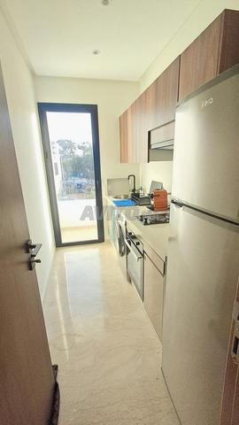 استوديو مفروش جديد لم يسكن من قبل للإيجار