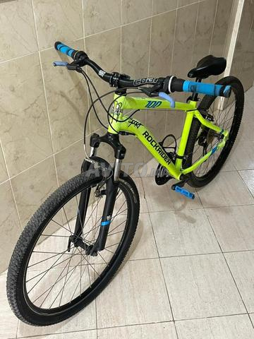 Vélo taille 27.5’ marque ROCK RIDER ST100