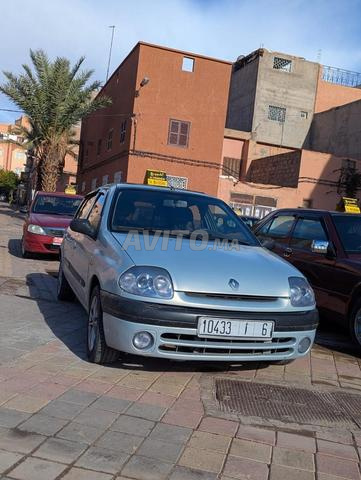 كليو بحالة جيدة جداً، كل شيء مدفوع - 2