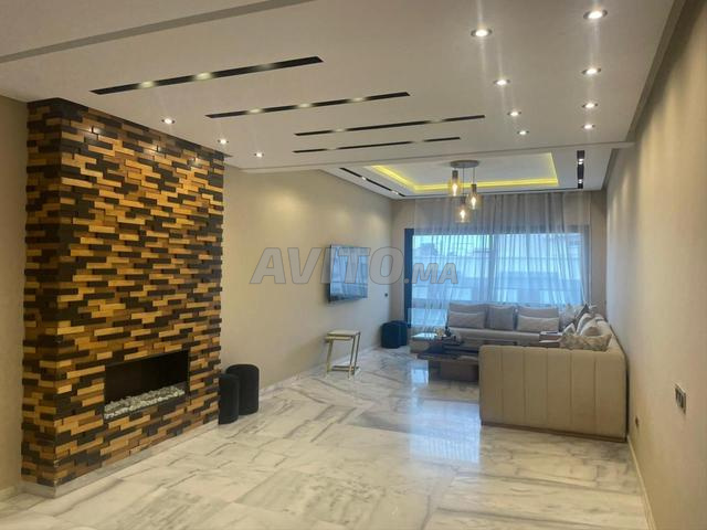 للإيجار شقة فارغة في فيرم بروتون - 3 غرف - 2