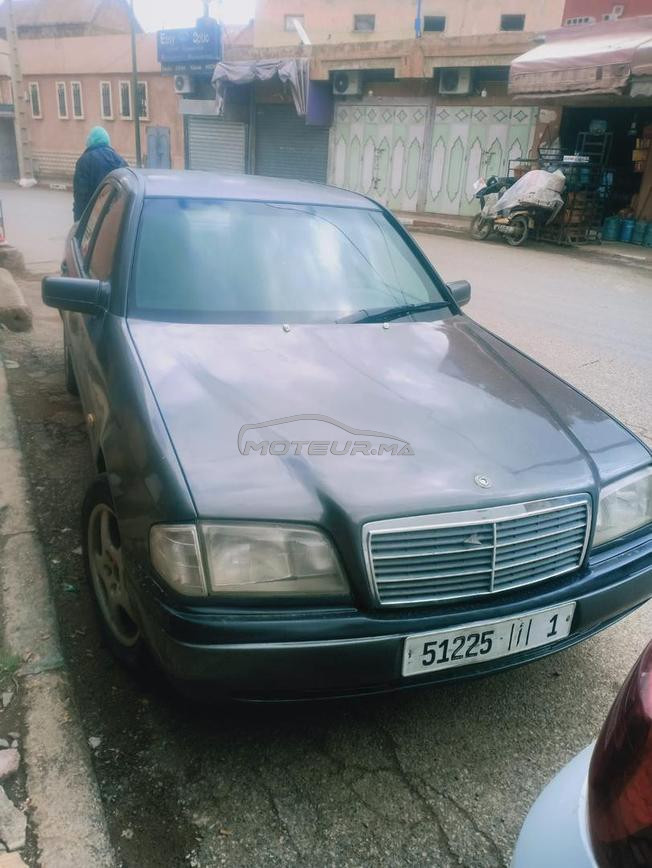 Mercedes 220 a vendre