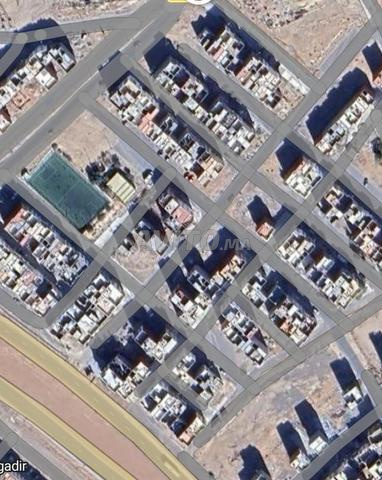 أرض تجارية 80 م2 واجهتان في أباراز