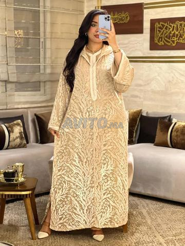 Djellaba Doubias de fierté, magnifique, pelucheuse, brodée, excellente - 2