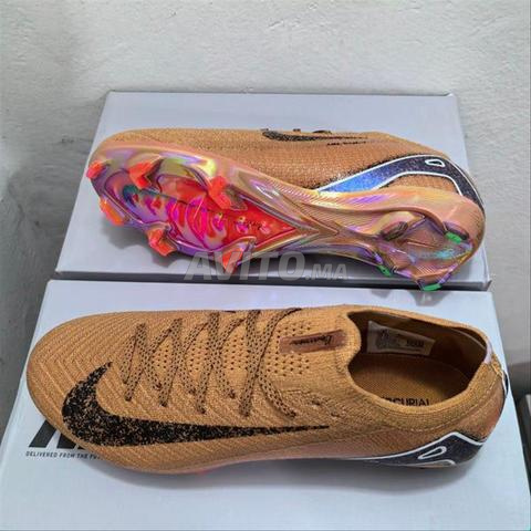 Des godasses professionnelles jamais utilisées - 2